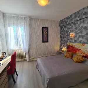 hotel-belle-vue-souillac.midi-pyreneeshotels.com/